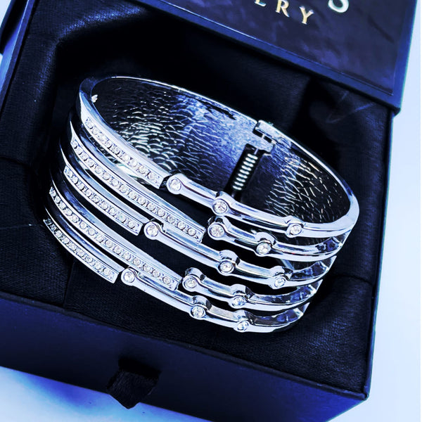 Silver Bangle Celestia Radiance: Multi-Layered Silver Bangle