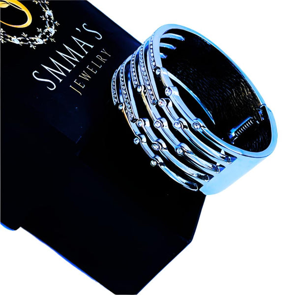 Silver Bangle Celestia Radiance: Multi-Layered Silver Bangle